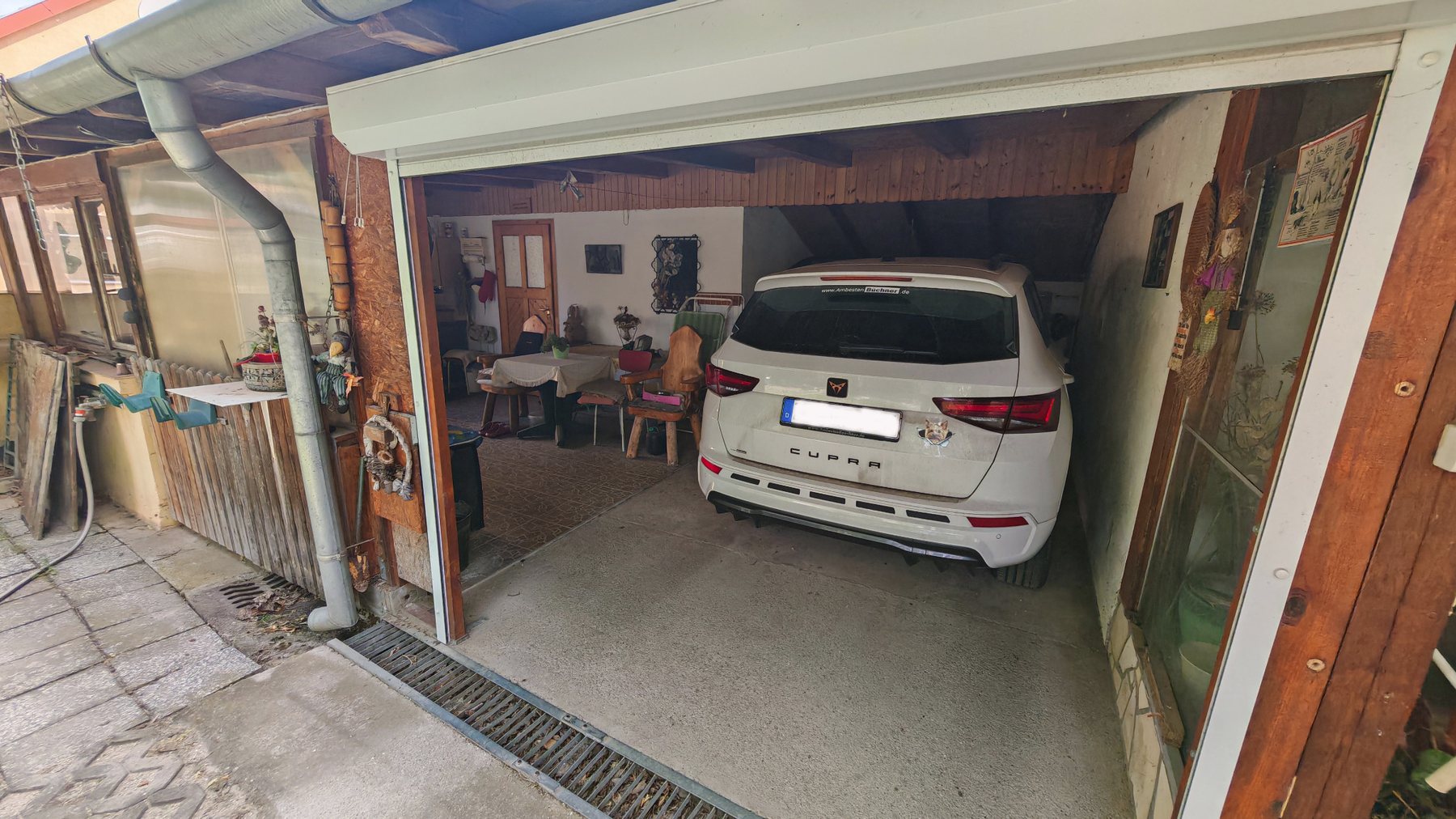 Einfamilienhaus mit schönem Grundstück in Pötréte