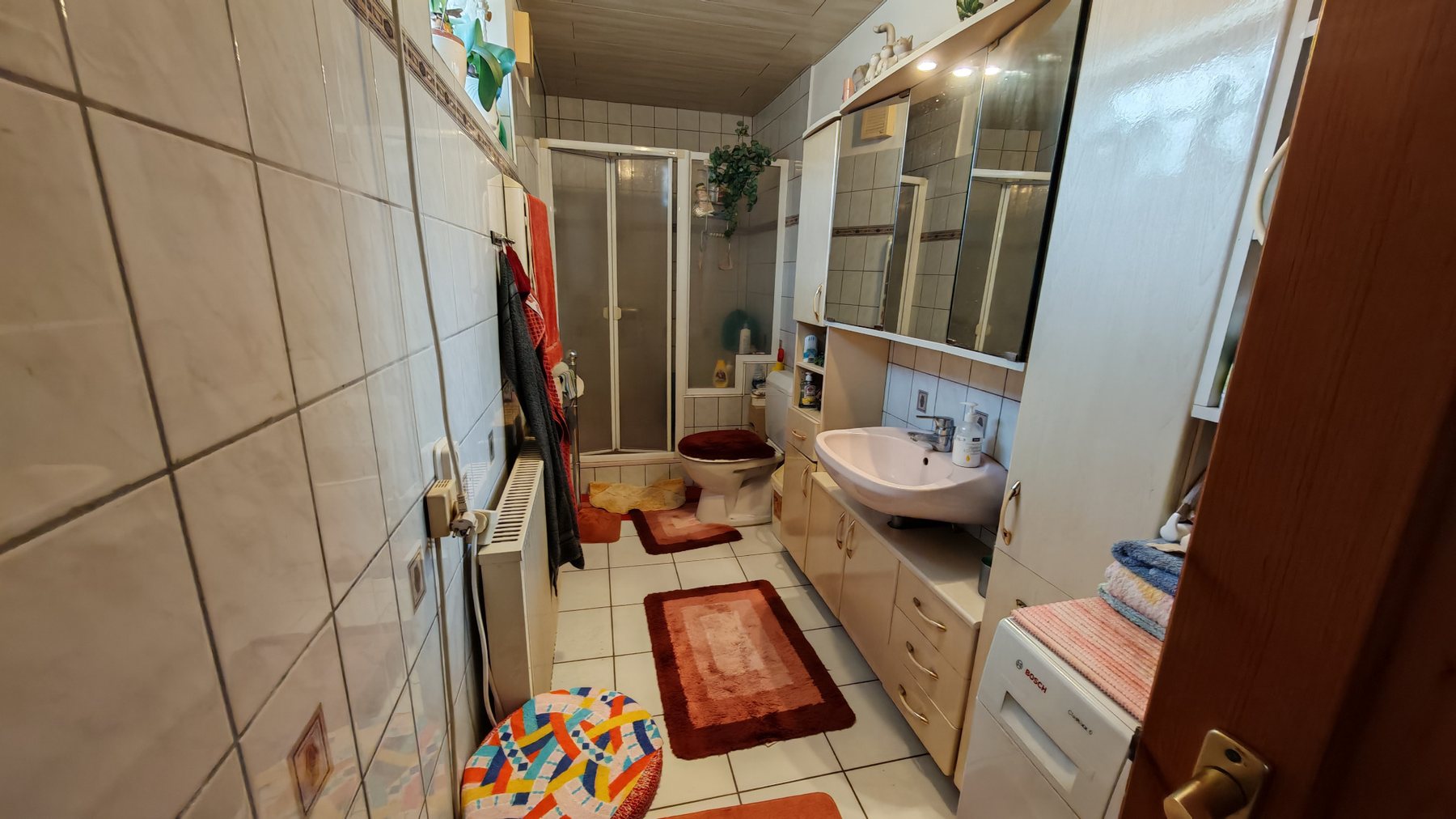 Einfamilienhaus mit schönem Grundstück in Pötréte