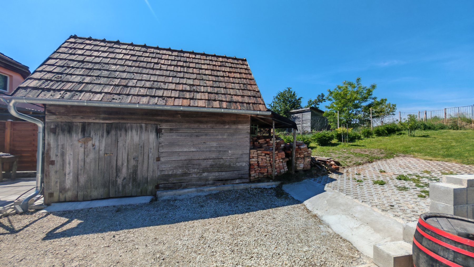 Einfamilienhaus mit Ferienwohnung in Szentliszló