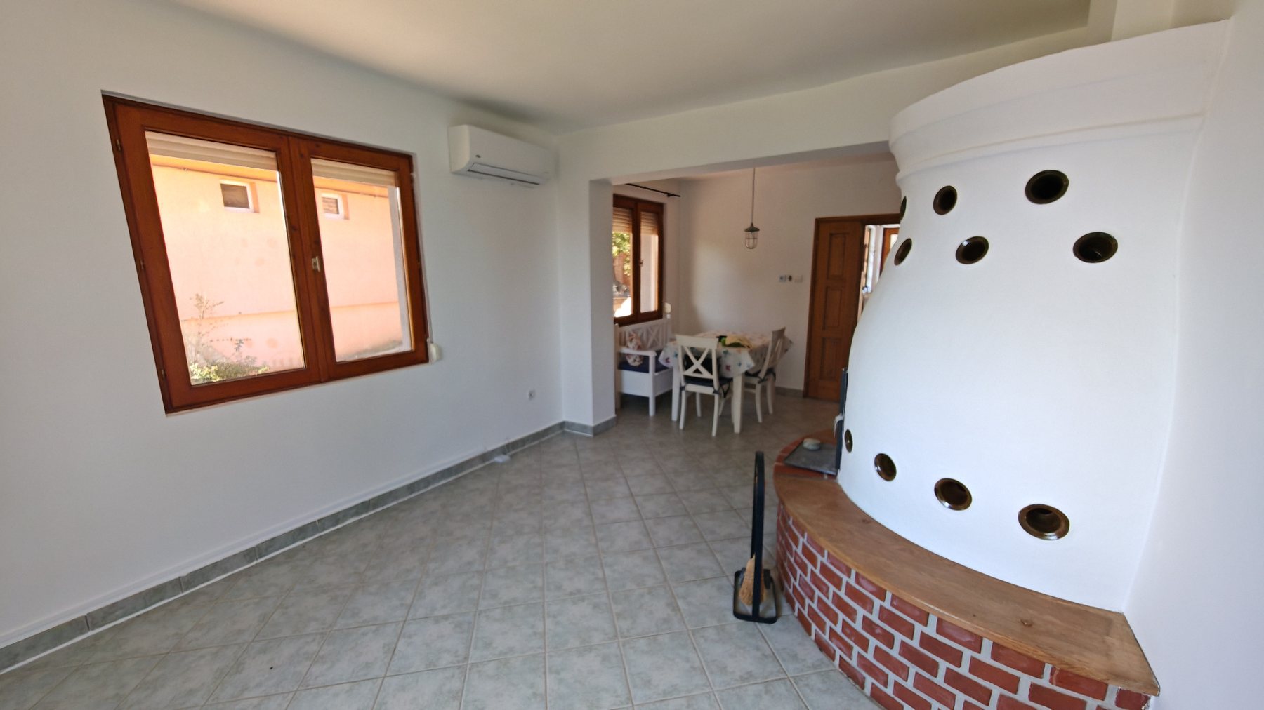 Einfamilienhaus mit Ferienwohnung in Szentliszló