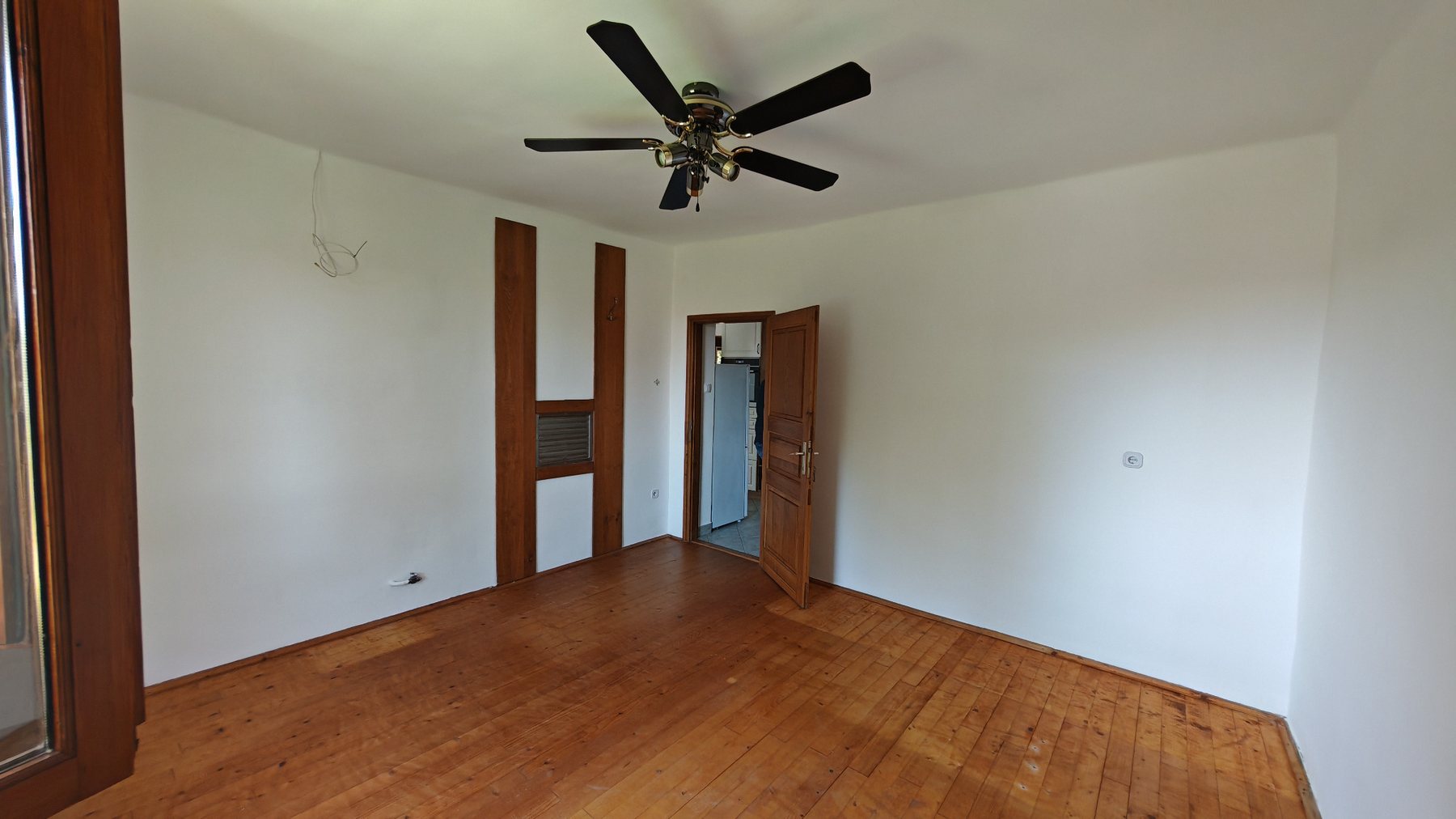 Einfamilienhaus mit Ferienwohnung in Szentliszló